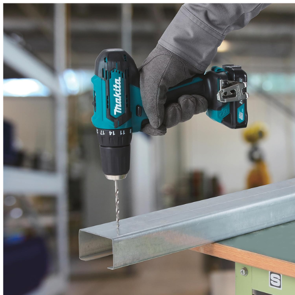 Kit Taladro Makita Percutor y Atornillador 18V Li-Ion kit de 74 accesorios🛠️🏠
